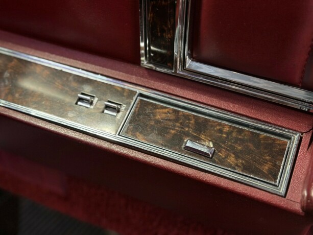 lincoln-continental-bensin-1978-big-29