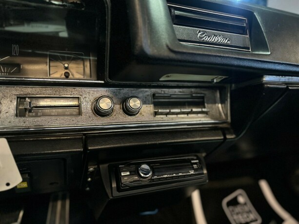 cadillac-deville-bensin-1968-big-35