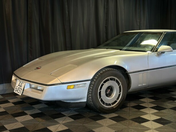 chevrolet-corvette-bensin-1983-big-3