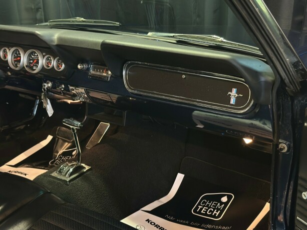 ford-mustang-bensin-1966-big-26