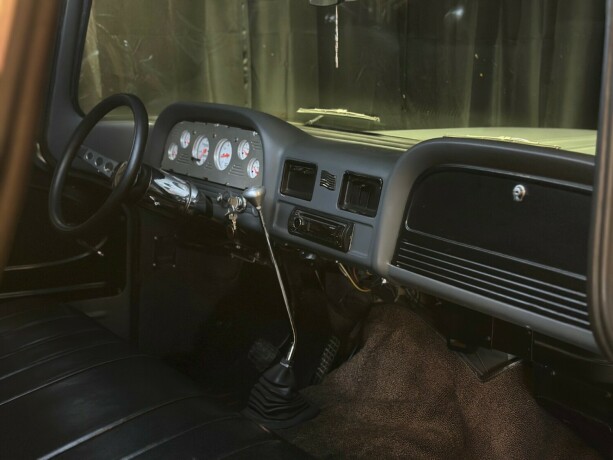 chevrolet-c-10-bensin-1962-big-25