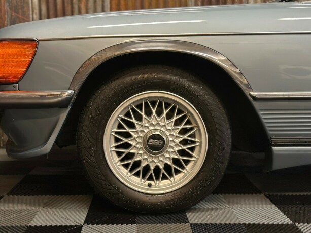 mercedes-benz-slc-bensin-1984-big-16