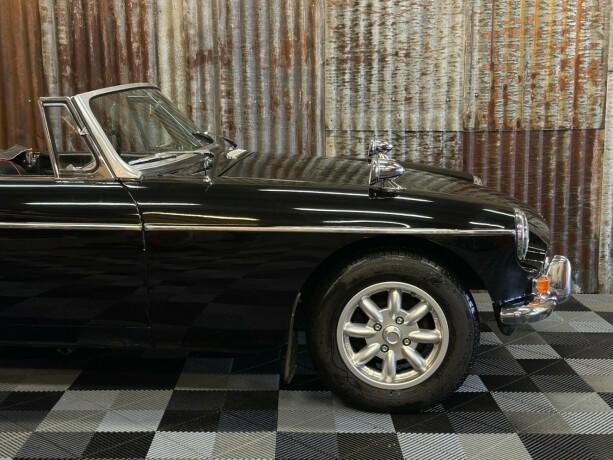 mg-mgb-bensin-1963-big-3