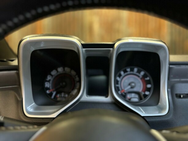 chevrolet-camaro-bensin-2010-big-27