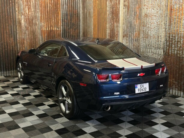 chevrolet-camaro-bensin-2010-big-11