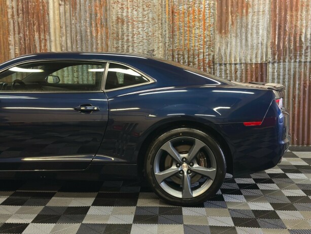 chevrolet-camaro-bensin-2010-big-13