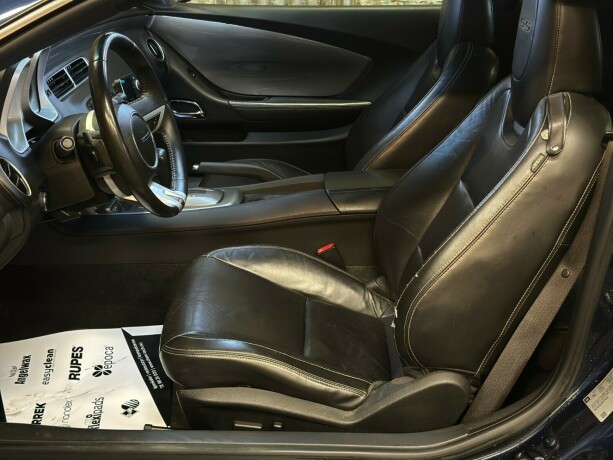 chevrolet-camaro-bensin-2010-big-18