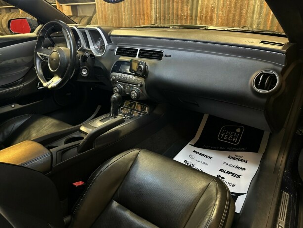 chevrolet-camaro-bensin-2010-big-30