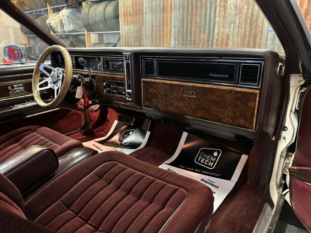 oldsmobile-bensin-1985-big-31