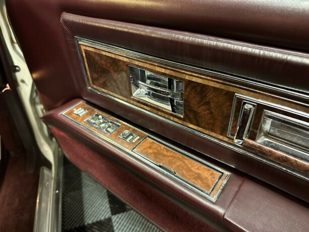 oldsmobile-bensin-1985-big-33