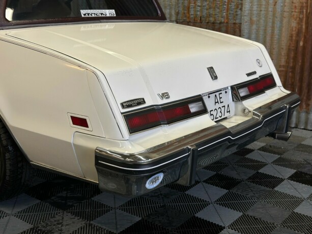 oldsmobile-bensin-1985-big-20