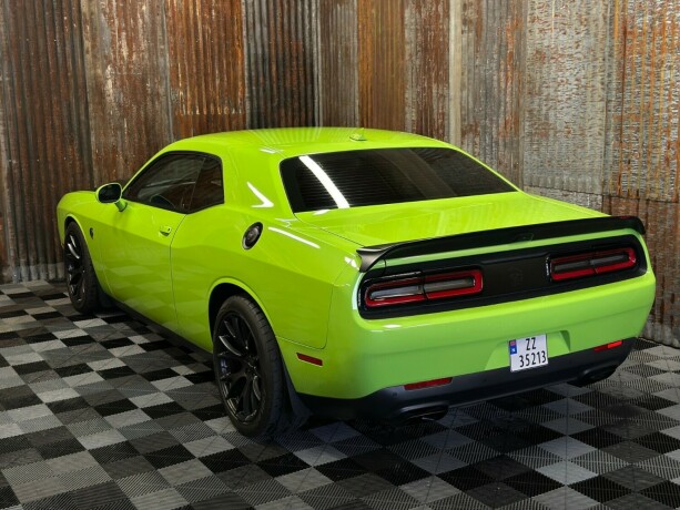 dodge-challenger-bensin-2015-big-13