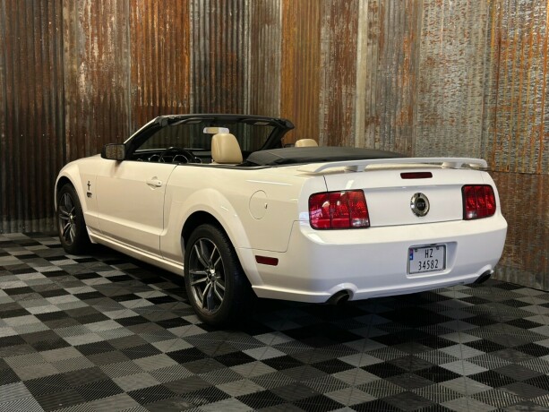 ford-mustang-bensin-2005-big-14
