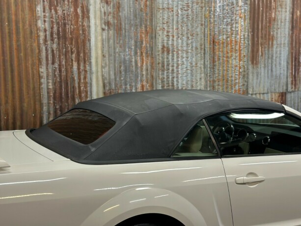 ford-mustang-bensin-2005-big-5