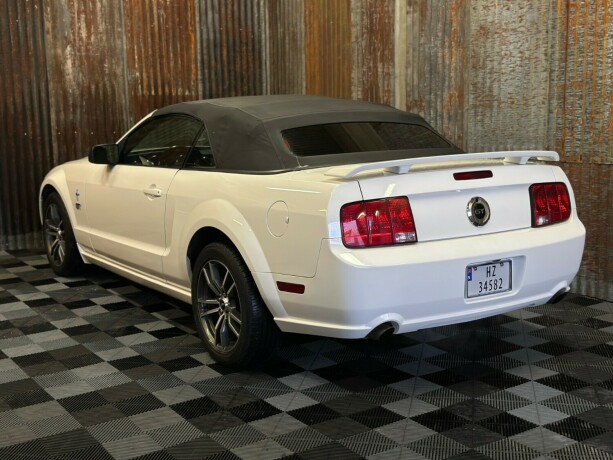 ford-mustang-bensin-2005-big-49