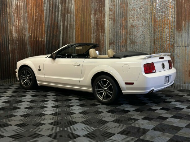 ford-mustang-bensin-2005-big-15