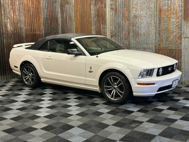 ford-mustang-bensin-2005-big-2