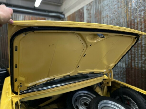 volvo-142-bensin-1972-big-40