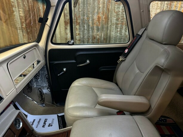 chevrolet-suburban-bensin-1964-big-39
