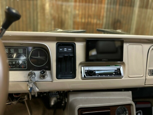 chevrolet-suburban-bensin-1964-big-28