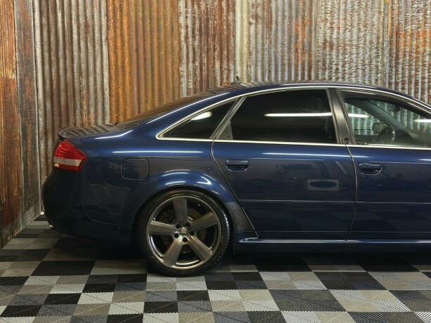 audi-rs6-bensin-2004-big-4
