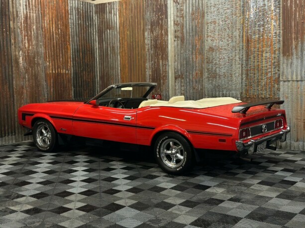 ford-mustang-bensin-1973-big-19