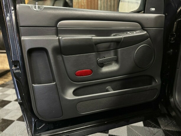 dodge-ram-srt-10-bensin-2004-big-27