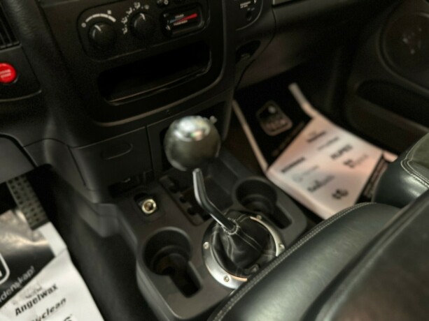dodge-ram-srt-10-bensin-2004-big-35