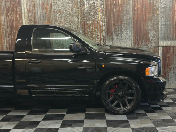 dodge-ram-srt-10-bensin-2004-big-3