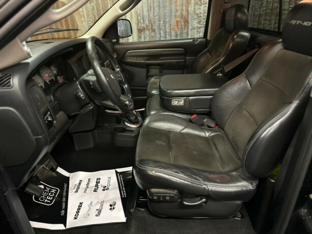 dodge-ram-srt-10-bensin-2004-big-23