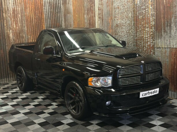 dodge-ram-srt-10-bensin-2004-big-1