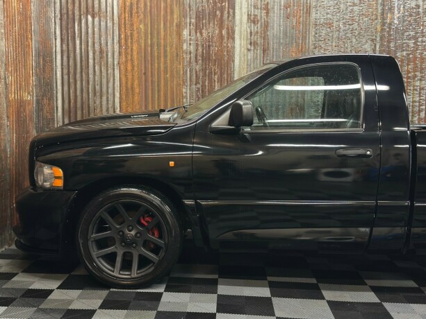 dodge-ram-srt-10-bensin-2004-big-16