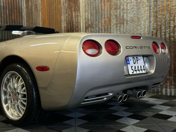 chevrolet-corvette-bensin-1998-big-18
