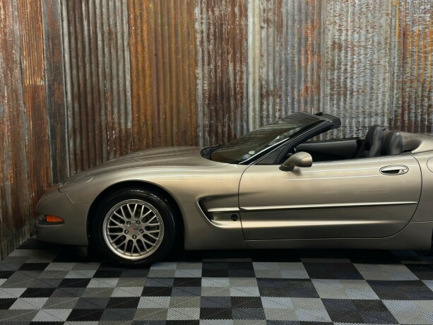 chevrolet-corvette-bensin-1998-big-13