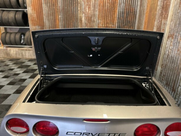 chevrolet-corvette-bensin-1998-big-35