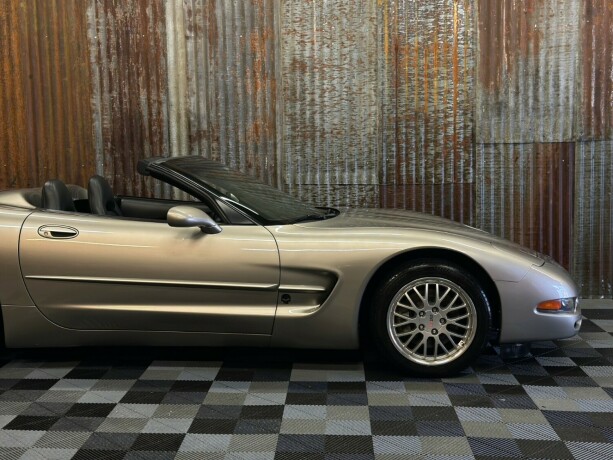chevrolet-corvette-bensin-1998-big-3