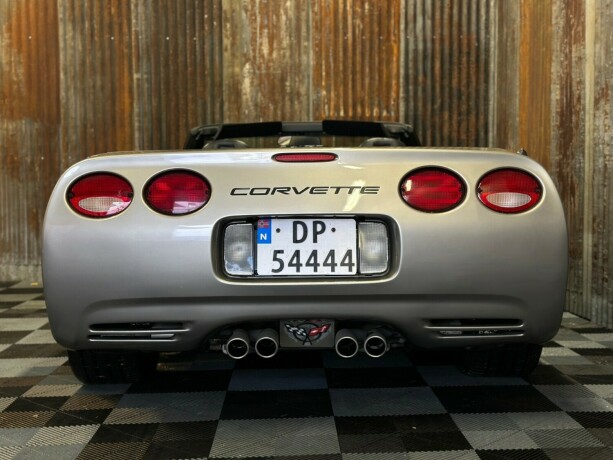 chevrolet-corvette-bensin-1998-big-16