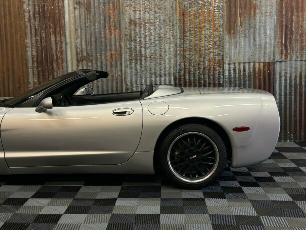 chevrolet-corvette-bensin-1998-big-12