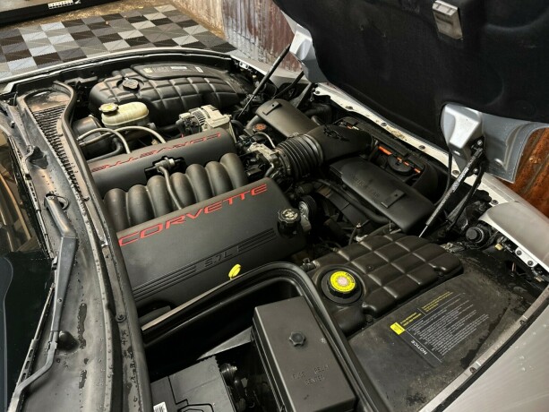 chevrolet-corvette-bensin-1998-big-37