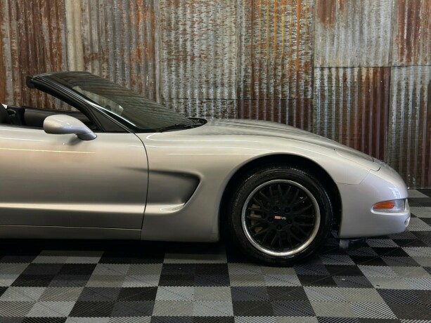 chevrolet-corvette-bensin-1998-big-3