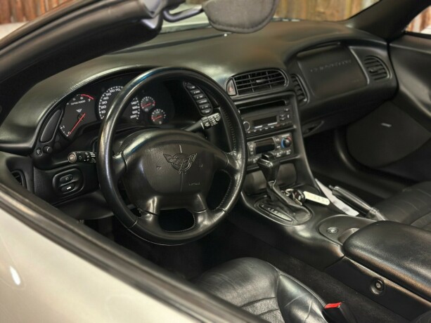 chevrolet-corvette-bensin-1998-big-18