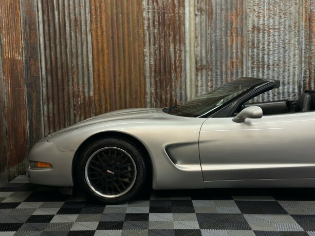chevrolet-corvette-bensin-1998-big-13