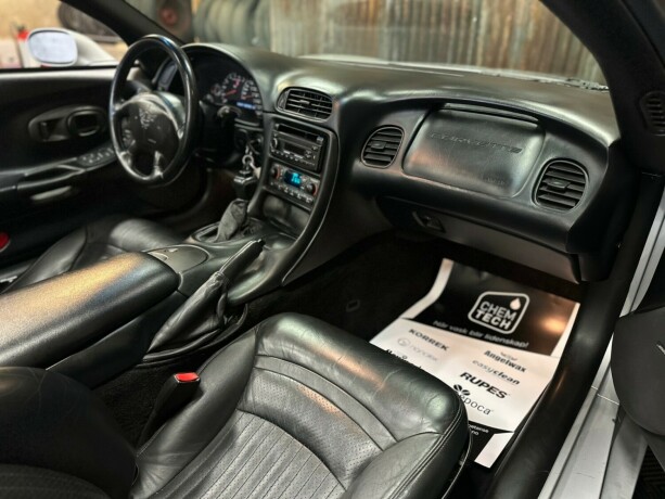 chevrolet-corvette-bensin-1998-big-29