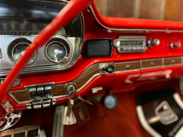 pontiac-andre-bensin-1960-big-34