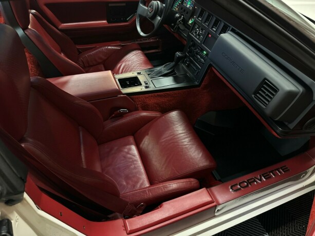 chevrolet-corvette-bensin-1984-big-32