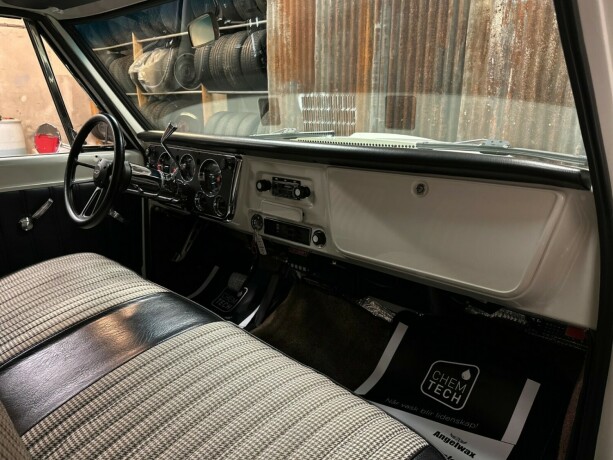 chevrolet-c-10-bensin-1968-big-45