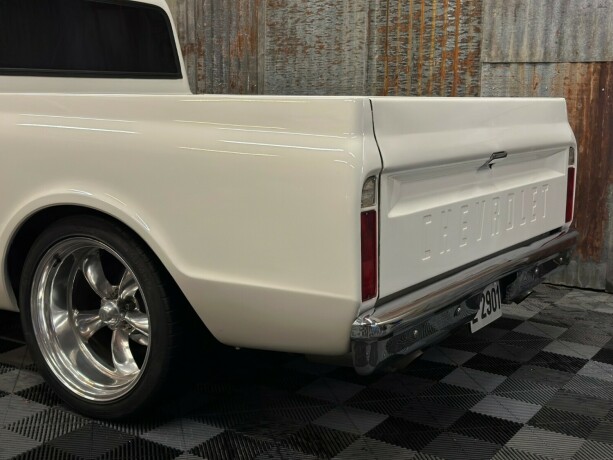 chevrolet-c-10-bensin-1968-big-26