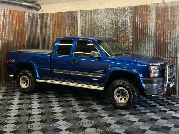 chevrolet-silverado-diesel-2003-big-2