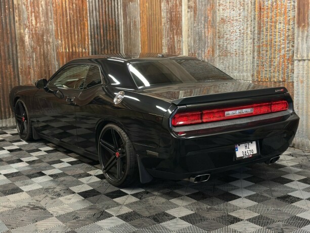 dodge-challenger-bensin-2008-big-10