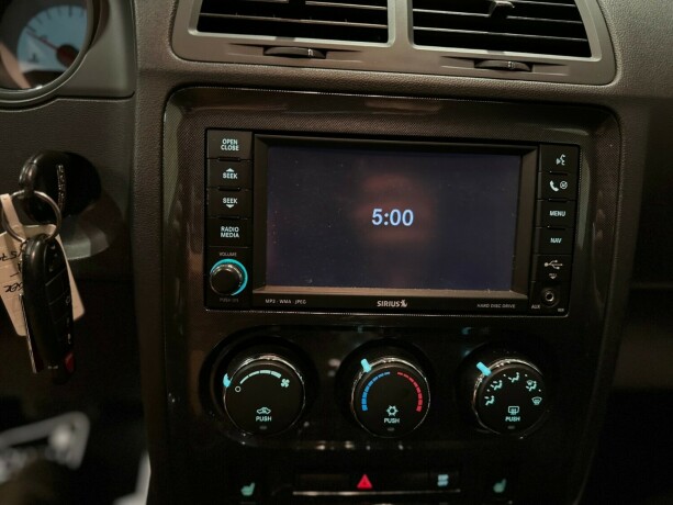 dodge-challenger-bensin-2008-big-31